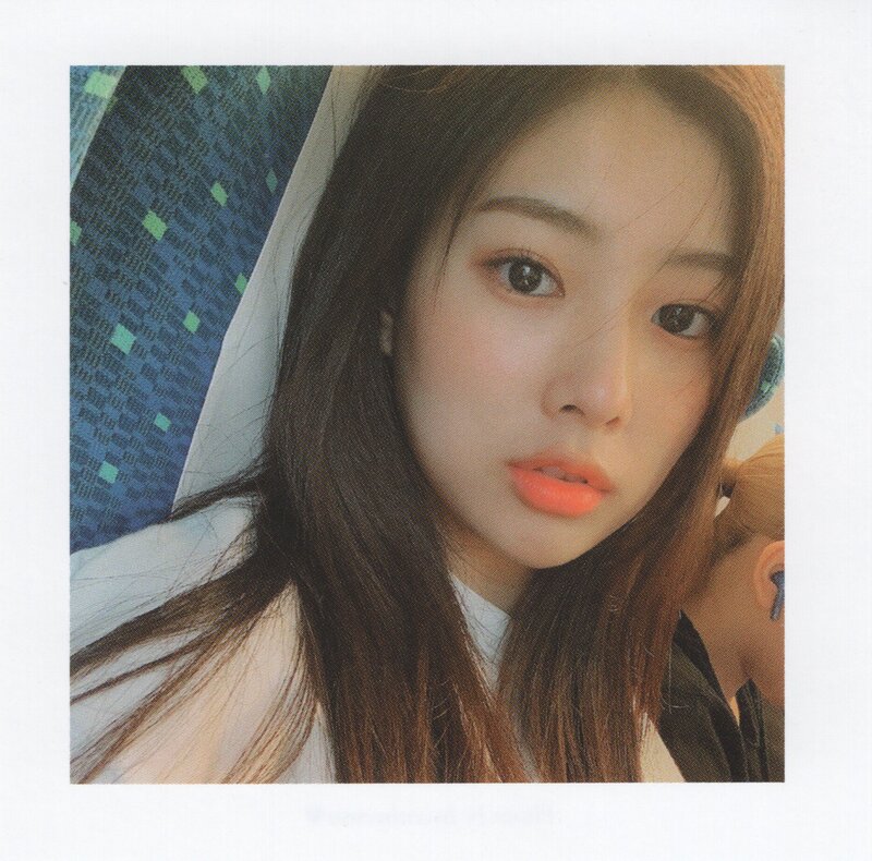 Hyewon 1st Photobook Beauty Cut [Scans] documents 14