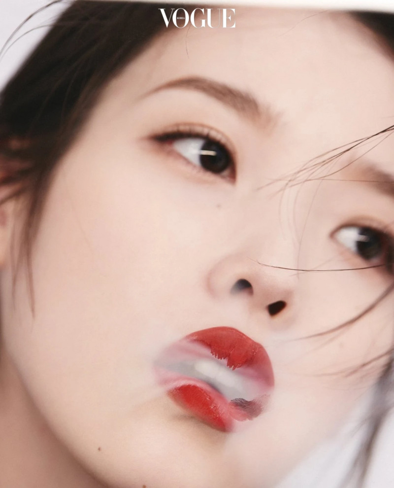 IU for Vogue Korea Magazine x Gucci May 2021 Issue documents 9