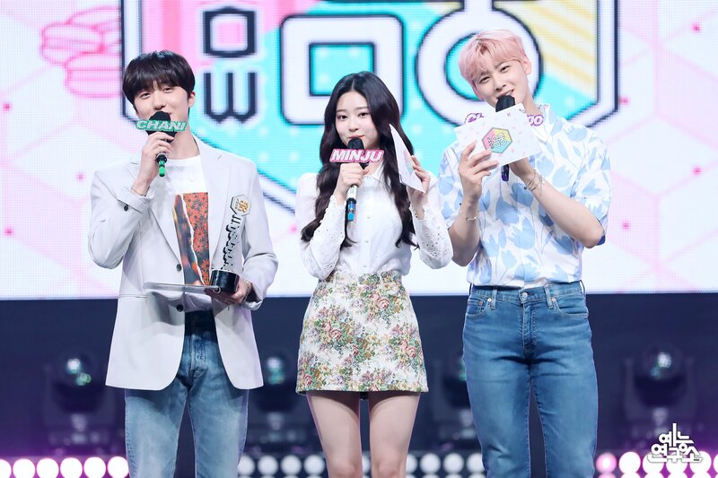 210424 Music Core MC's - Minju, Chani & Cha Eunwoo documents 8