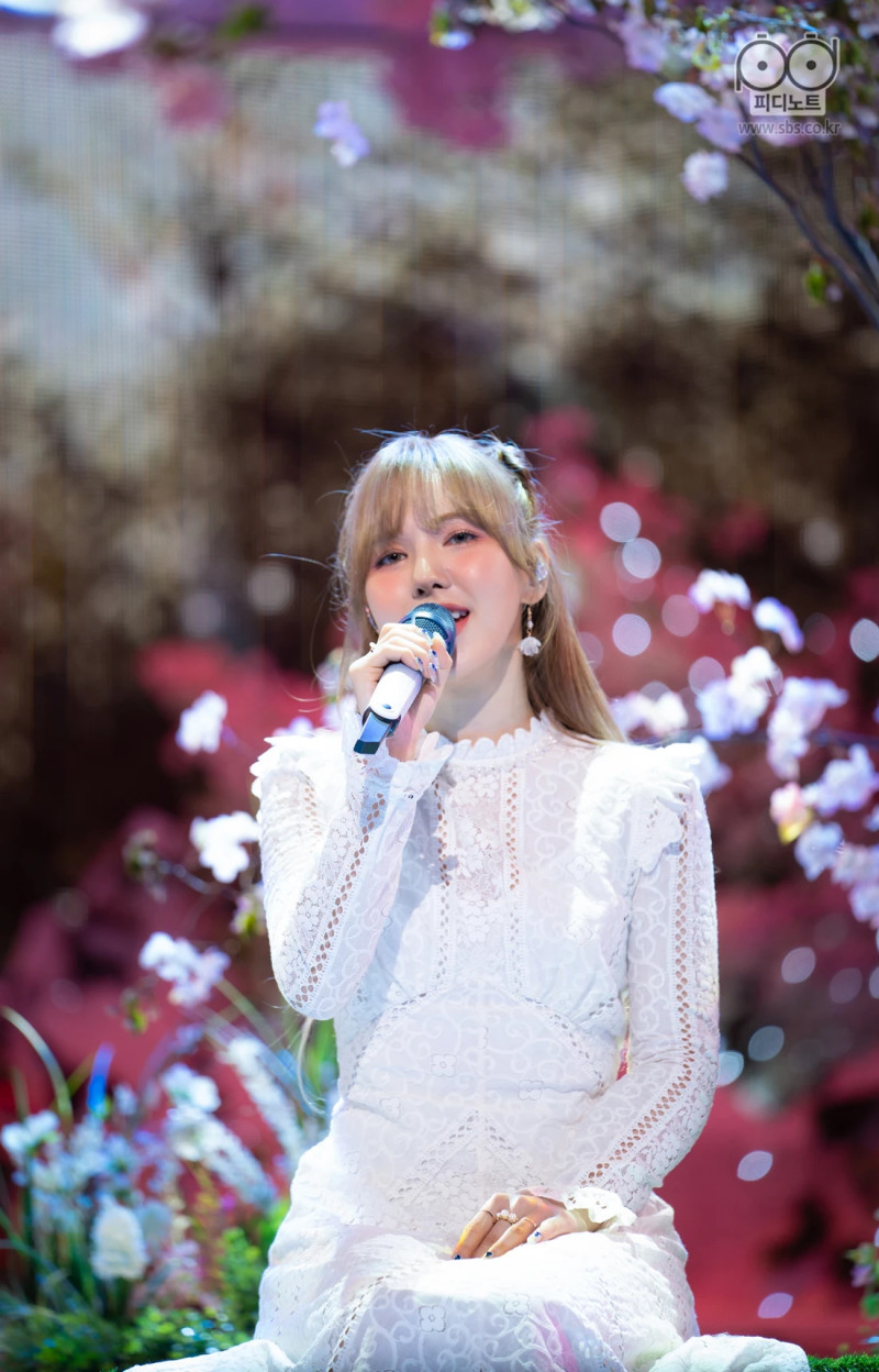 210411 Wendy - 'Like Water' & 'When This Rain Stops' at Inkigayo documents 8
