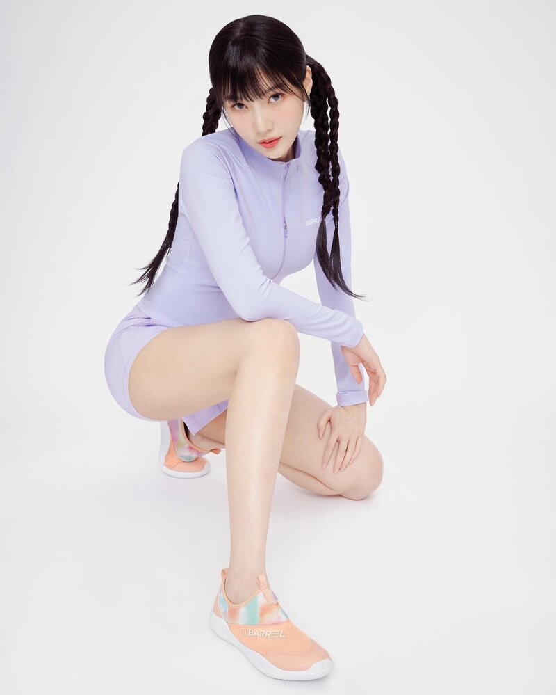 Red Velvet Joy x Barrel for Eyes Magazine 2023 documents 3