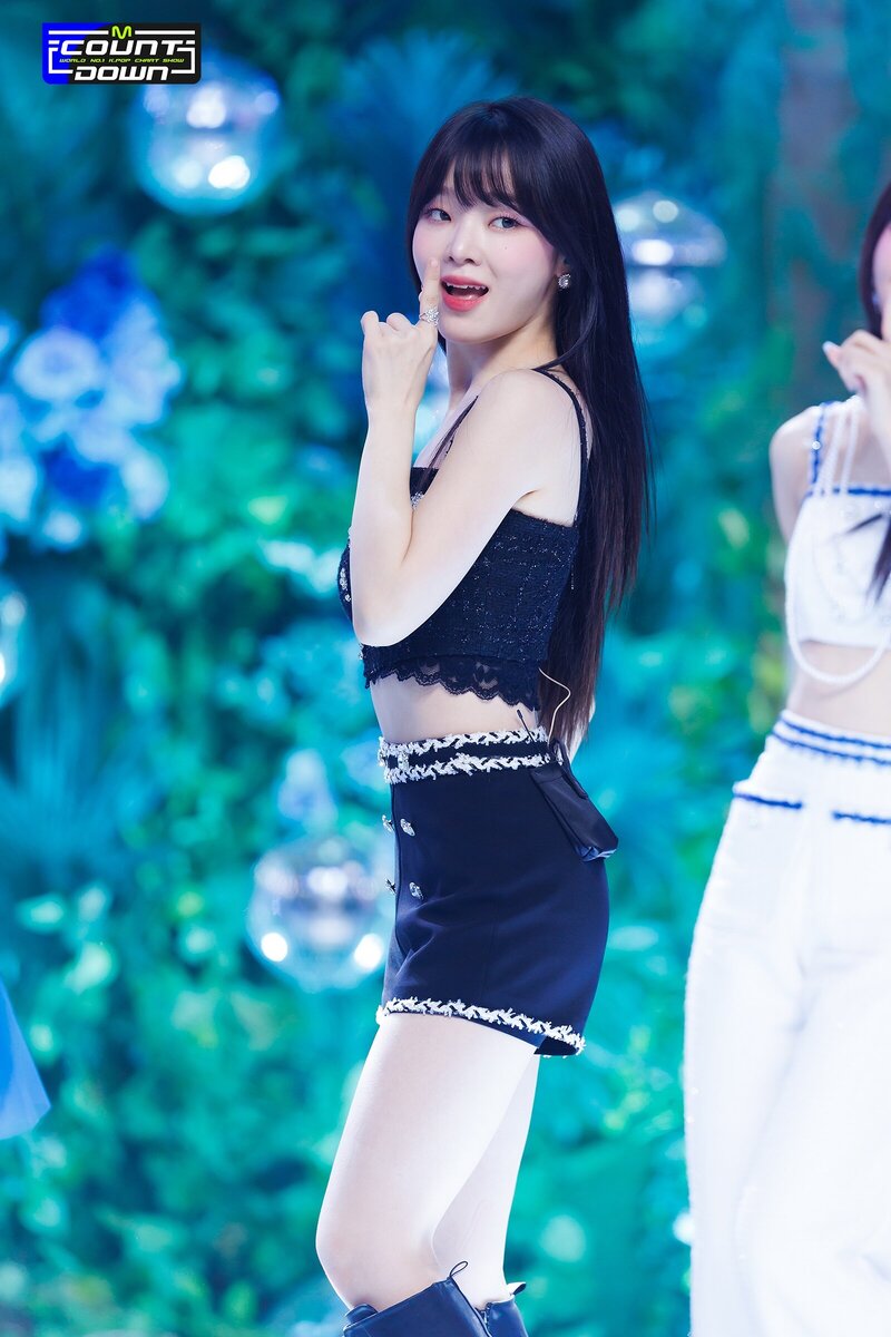 230727 OH MY GIRL Seunghee - 'Summer Comes' at M COUNTDOWN documents 8