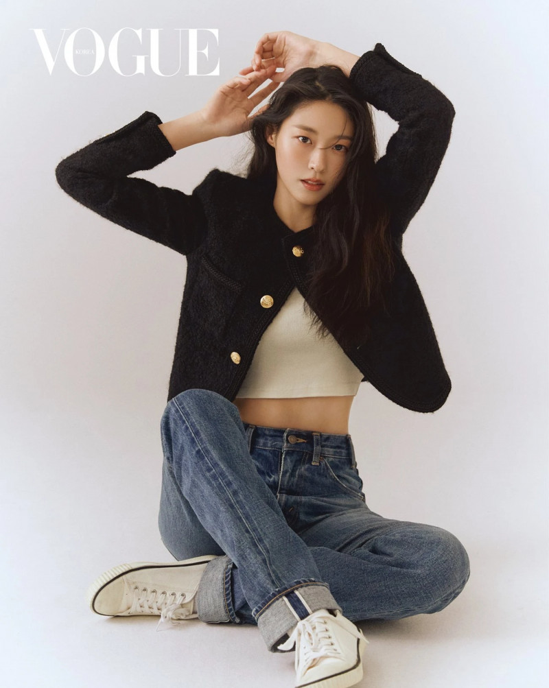 Seolhyun for Vogue Korea March 2021 documents 1