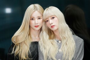 220719 Apink Chorong & Bomi - Interview with News1