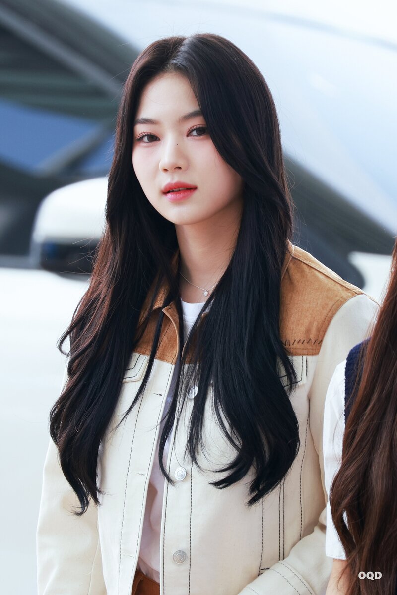 240412 STAYC Isa - ICN Airport documents 3