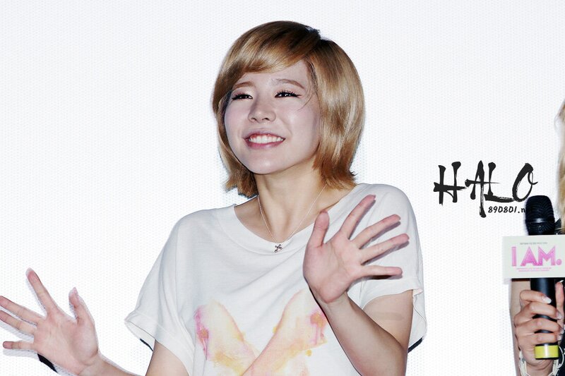 120629 Girls' Generation Sunny at 'I AM' Stage Greetings documents 2