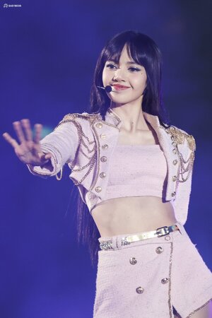 230319 BLACKPINK Lisa - 'BORN PINK' Concert in Kaohsiung Day 2