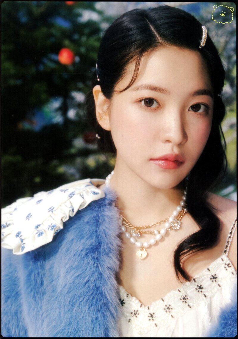 Red Velvet - 'Winter SMTOWN: SMCU Palace' (GUEST Ver.) [SCANS] documents 9