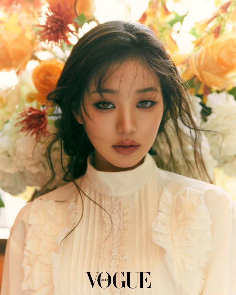 Jang Wonyoung for Vogue Korea March 2024 Issue "Vogue Leader: 2024 Woman Now" documents 1
