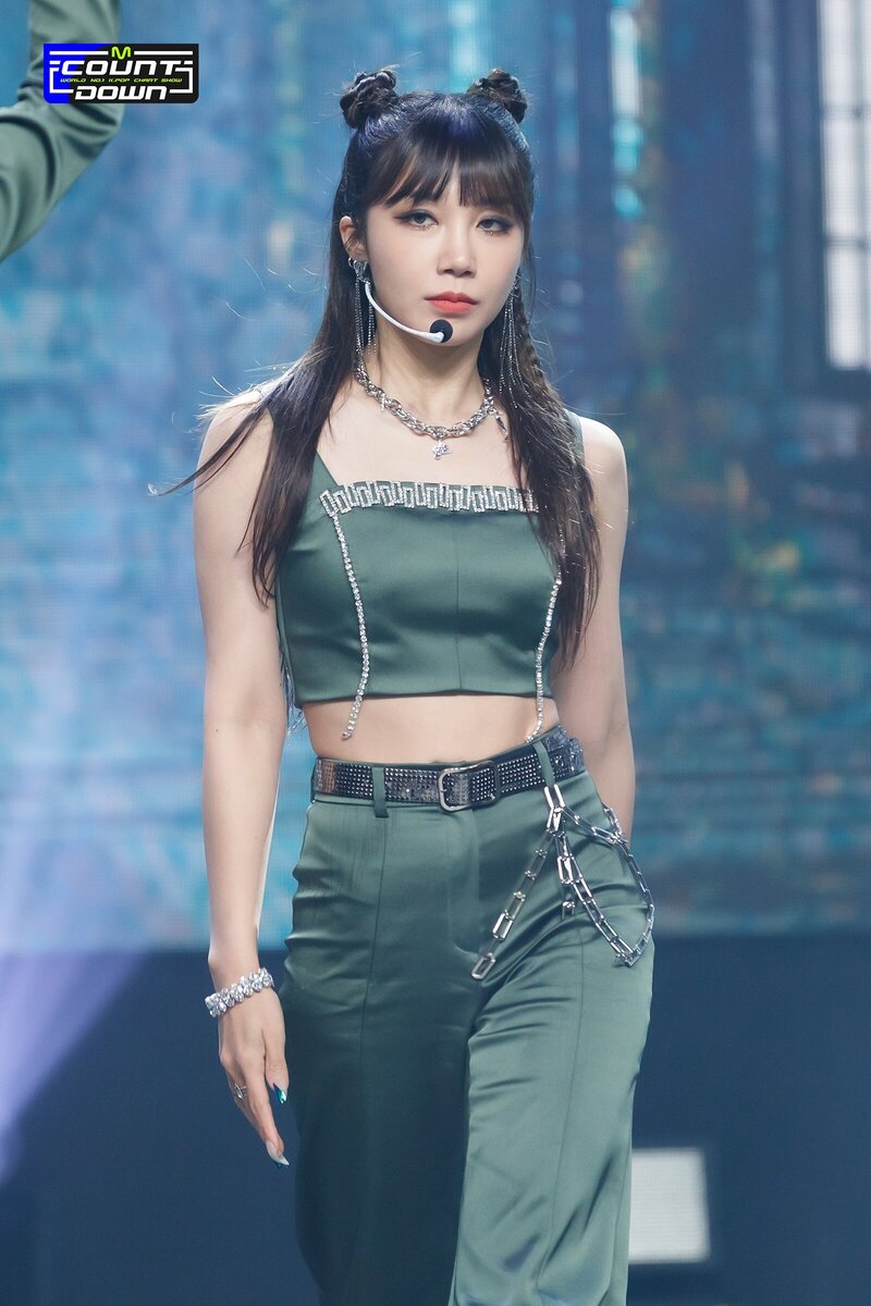 220224 Apink - 'Dilemma' at M Countdown documents 24