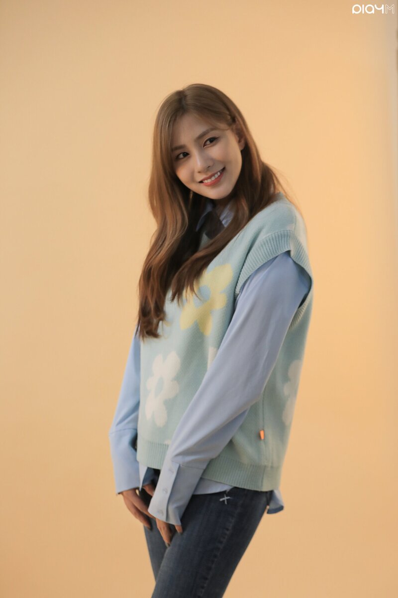 210614 Play M Naver Post - Hayoung's 'Starting Point of Dating' Poster Shoot Behind documents 4