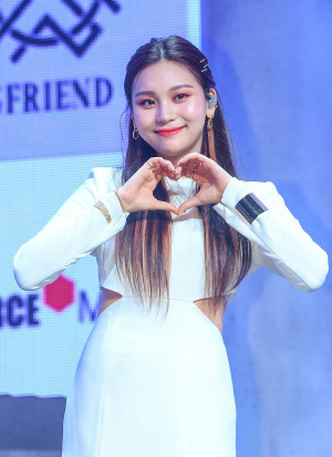 200713 GFRIEND Umji at "回:Song of the Sirens" Comeback Press Showcase