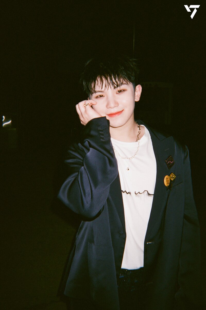 220725 SEVENTEEN ‘SECTOR 17’ Behind film photo - Woozi | Weverse documents 2