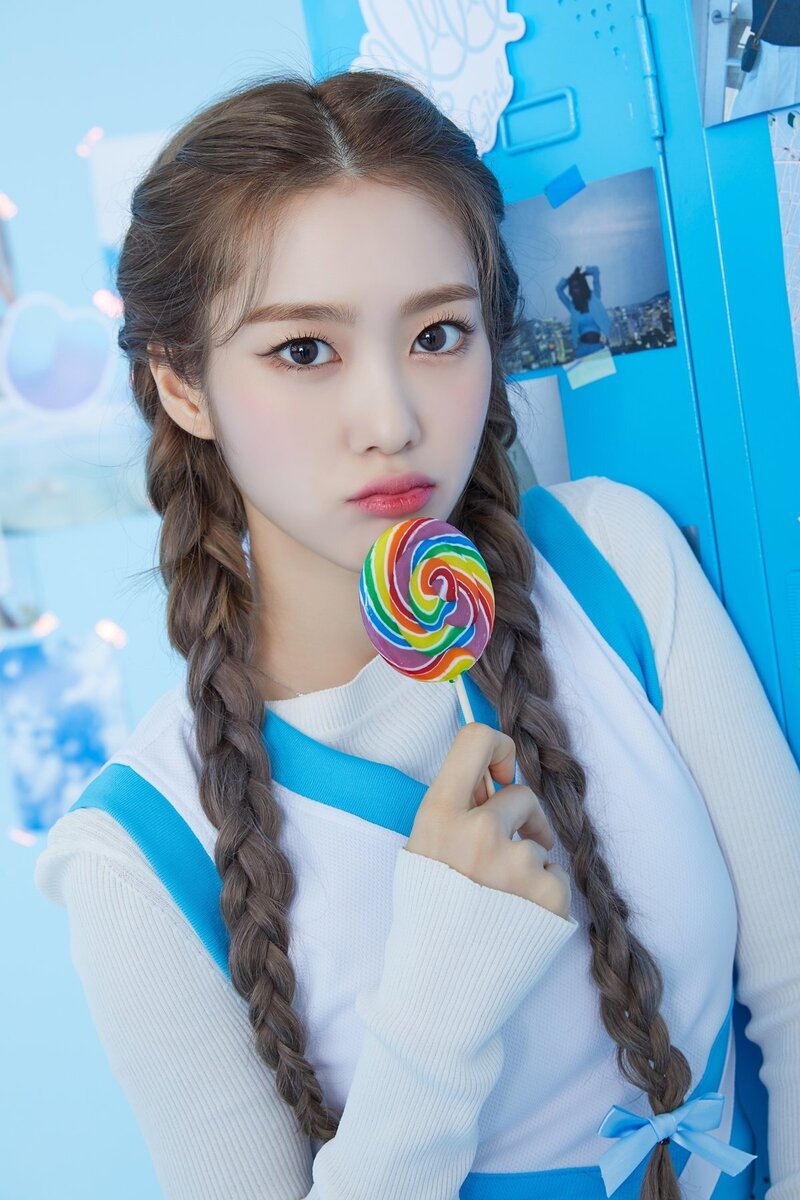 OH MY GIRL - Cute Concept 'Blizzard Blue' - Photoshoot by Universe documents 29