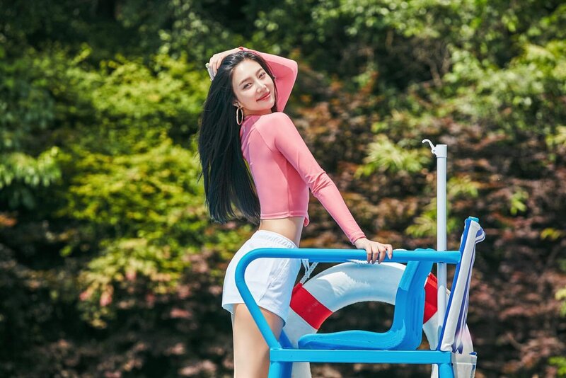 Red Velvet Joy for Barrel Summer 2023 Campaign documents 8