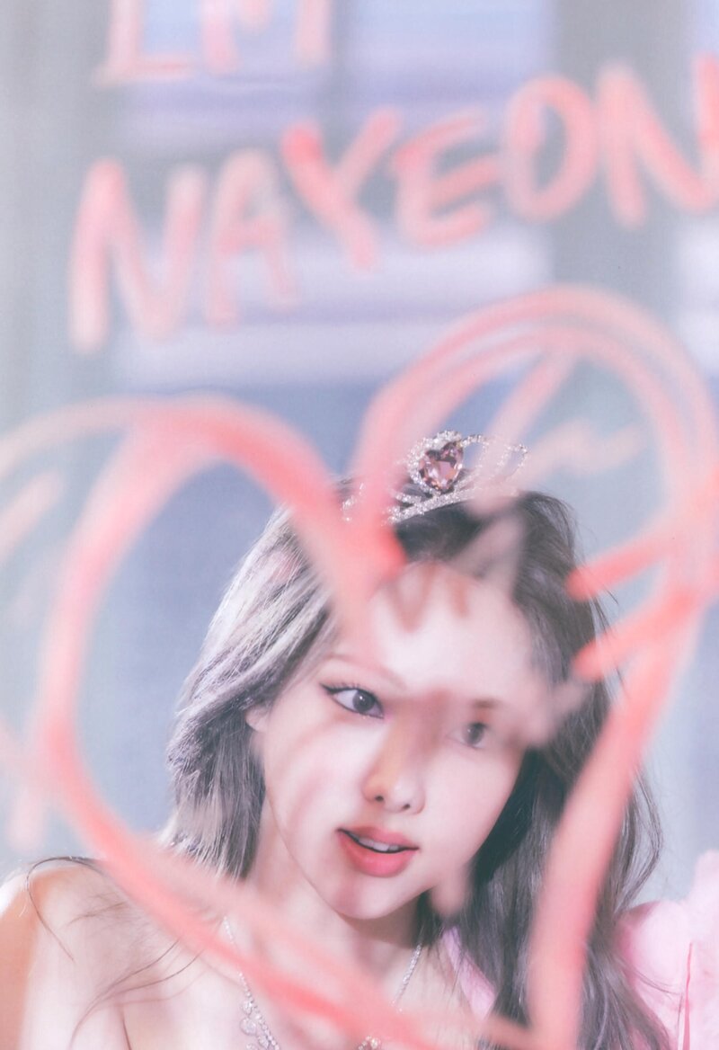 TWICE Nayeon - 1st Mini Album 'IM NAYEON' Photobook Scans documents 9
