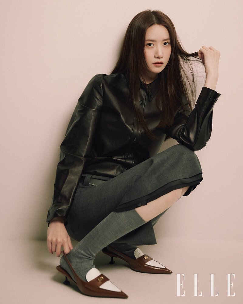 Yoona for ELLE Magazine March 2022 documents 3