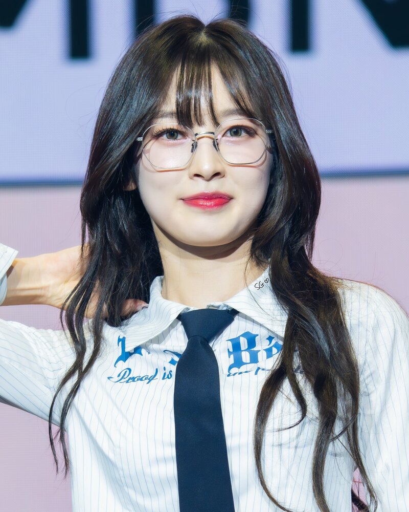 240329 OH MY GIRL Arin - MBN Y Forum documents 7