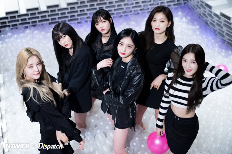 Nancy, Seulgi, Yooa, Kyulkyung, Junghwa, Doyeon Main Dancers - Naver x Dispatch documents 5