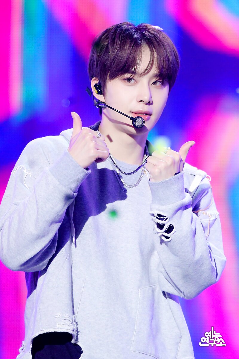 231014 NCT 127 Jungwoo - 'Fact Check' at Music Core documents 5