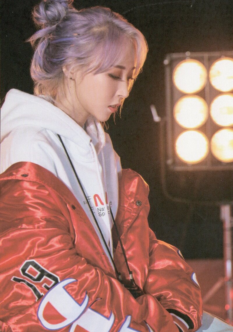 MAMAMOO 2nd Full Album 'reality in BLACK' [SCANS] documents 2