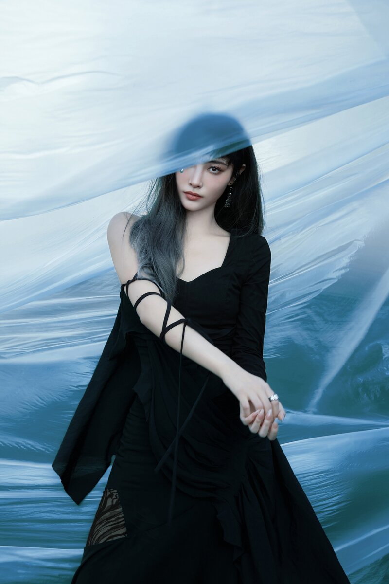 Xu JiaQi - 'Black1s' Concept Teaser Images documents 1