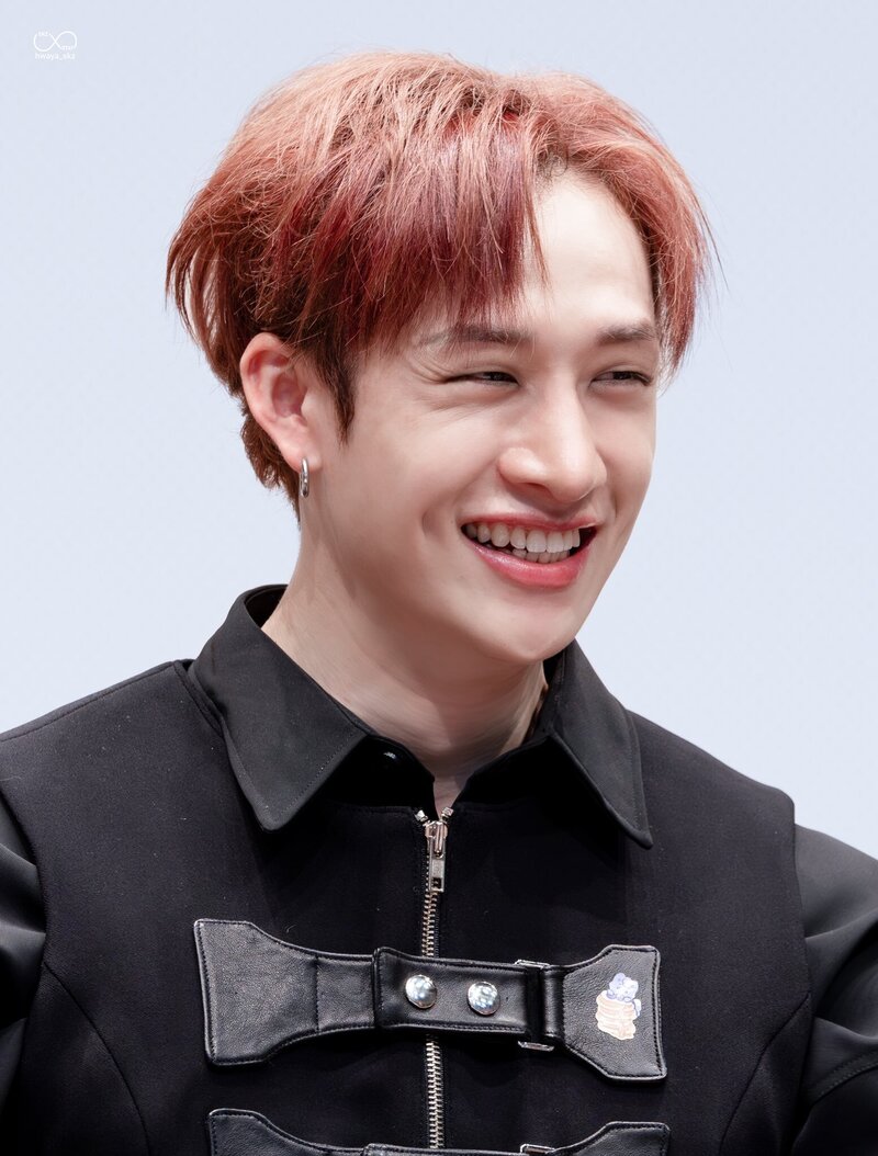 231119 Stray Kids Bang CHan - Blue Dream Media Fansign Event documents 3
