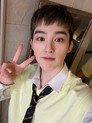 230401 TO1 Members Twitter Update - J.You