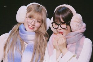 240203 STAYC Sumin & Seeun - Fansign Event