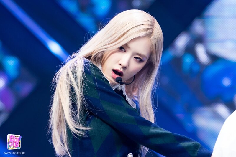 210404 Rosé - 'On The Ground' at Inkigayo documents 18