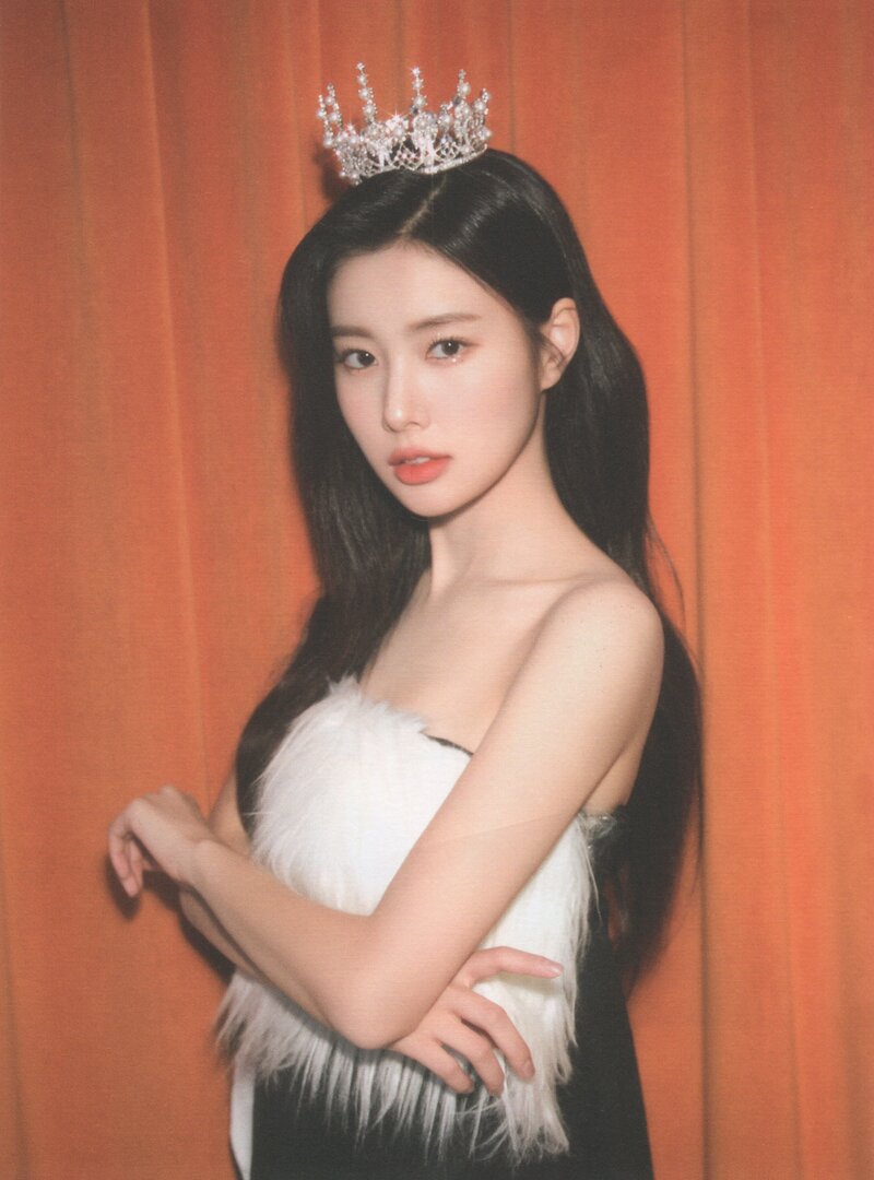 Kang Hyewon - Winter Special Album [W] (Scans) documents 8