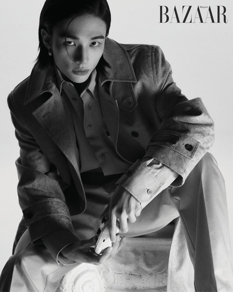Stray Kids Hyunjin x Versace for Harper's Bazaar Korea December 2023 Issue documents 2