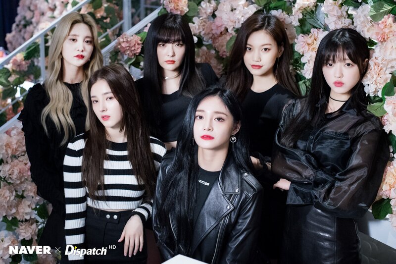 Nancy, Seulgi, Yooa, Kyulkyung, Junghwa, Doyeon Main Dancers - Naver x Dispatch documents 1