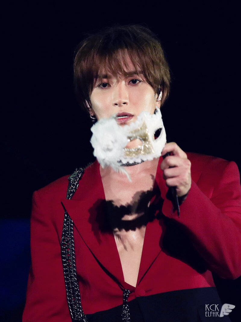 200118 Super Junior Leeteuk at SS8 in Macau (Day 1) documents 9