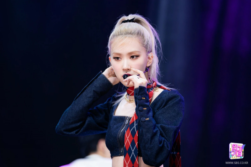 210328 Rosé - 'On The Ground' at Inkigayo documents 13