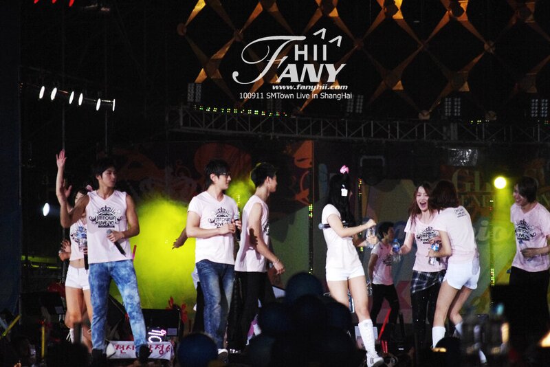 100911 SMTOWN at SMTOWN Live in Shanghai documents 6