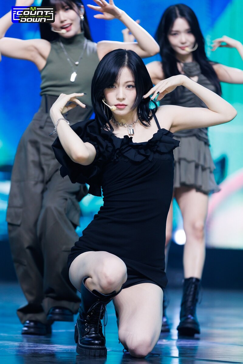 230608 fromis_9 Chaeyoung - '#menow' at M COUNTDOWN documents 2