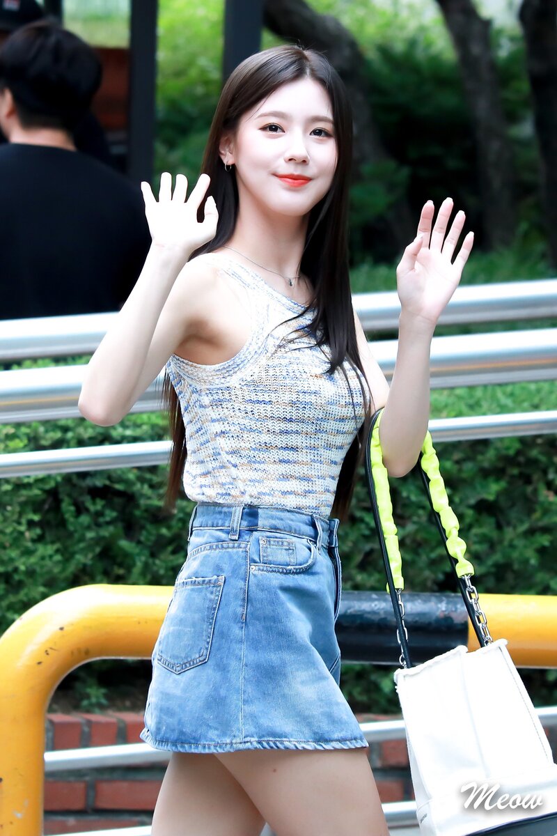 190712 (G)I-DLE Miyeon documents 1