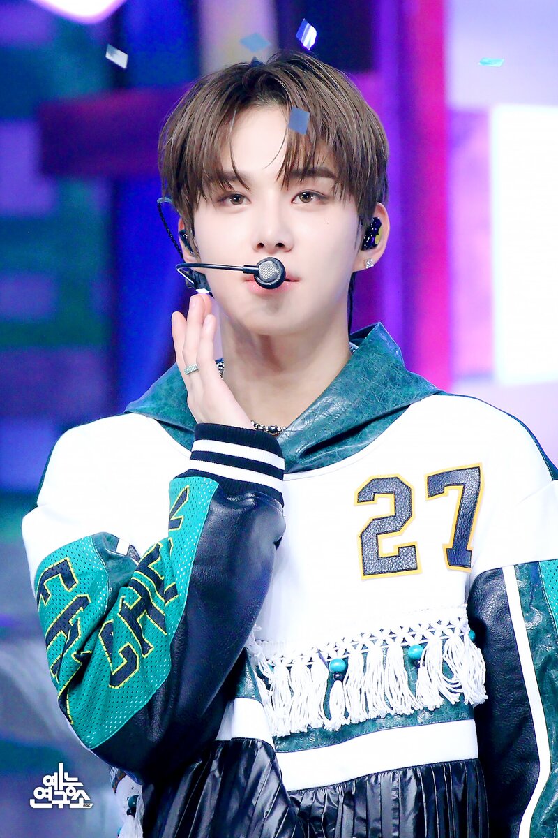 231014 NCT 127 Jungwoo - 'Fact Check' at Music Core documents 3