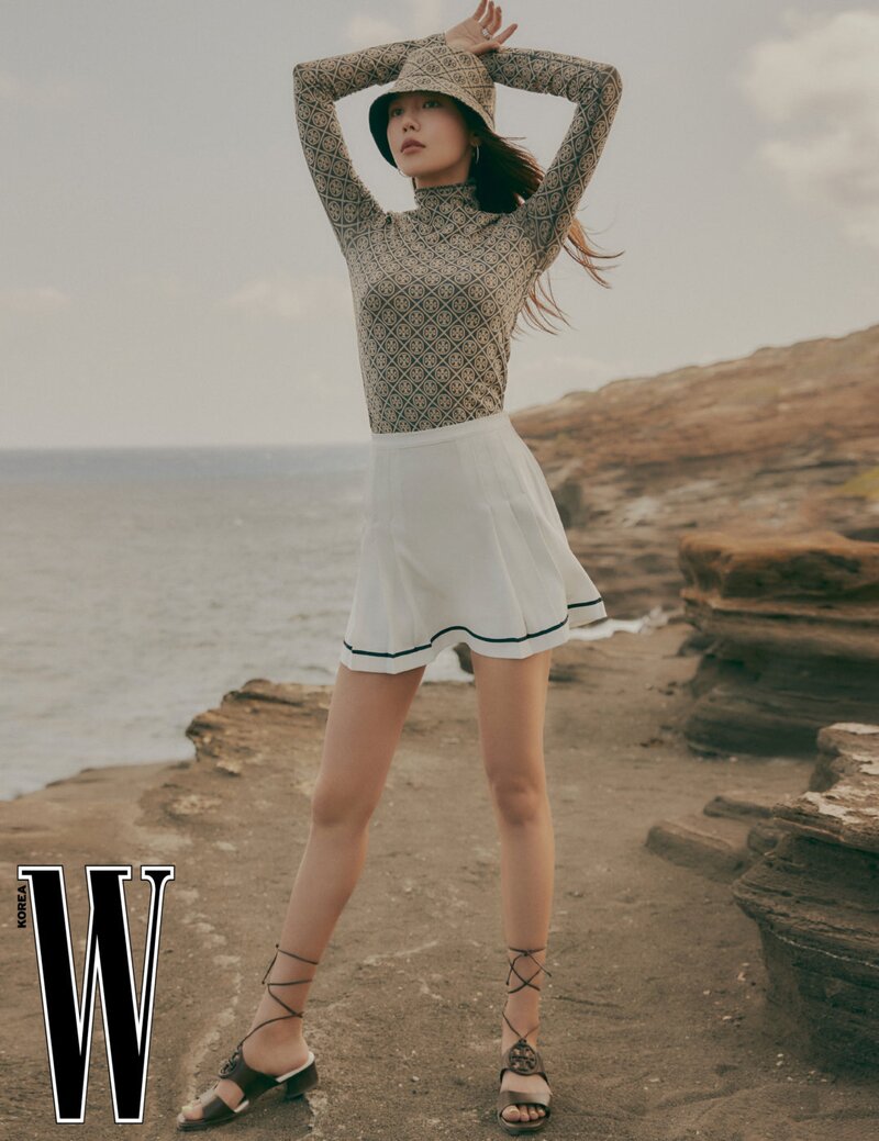 SNSD SOOYOUNG for W Korea x LANCOME June Issue 2022 documents 9