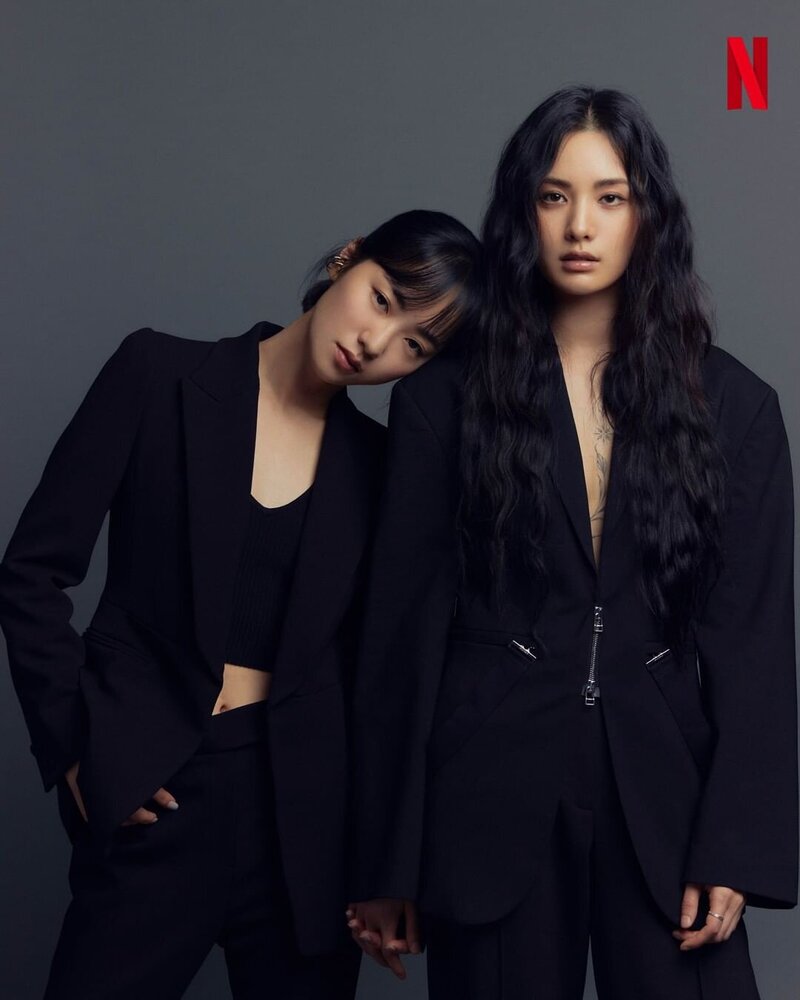 221004 NANA 'GLITCH' Photoshoot by Netflix Korea documents 6