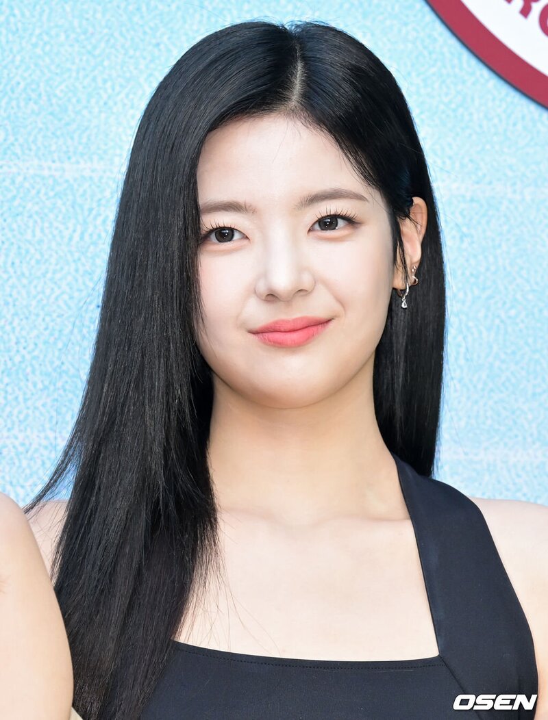 230908 ITZY Lia at 'Canada Goose' Launch Event documents 2
