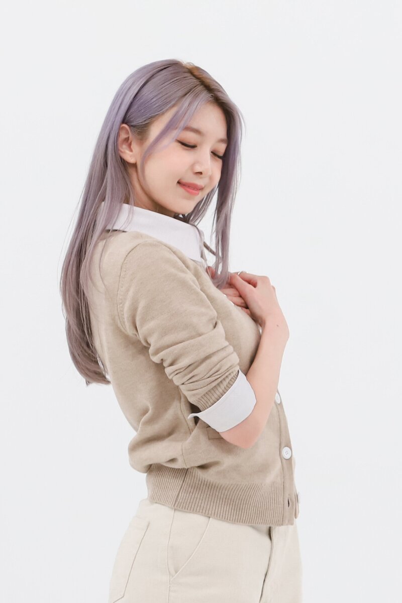 230524 MBC Naver Post - Dreamcatcher Dami at Weekly Idol documents 2
