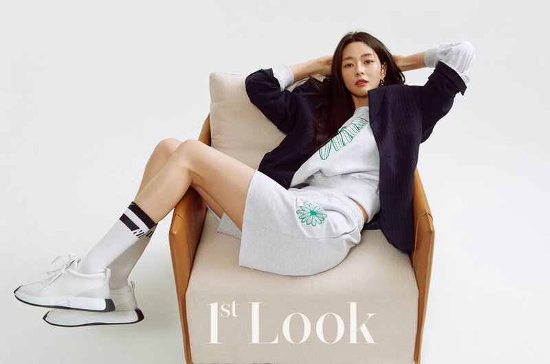 Kwon Nara for 1st Look Magazine March 2021 Issue documents 2