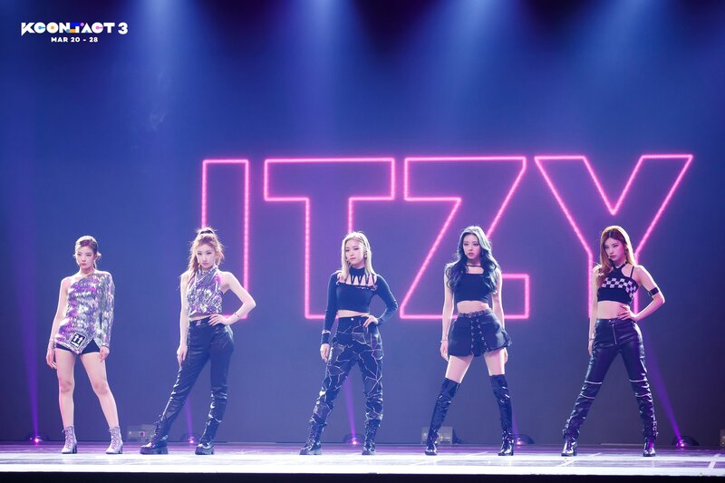 210327 ITZY at KCON:TACT 3 Day 8 documents 1