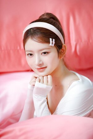 240210 Starship Entertainment Naver Update - Behind the Scenes of IVE Season's Greetings "A Fairy's Wish" - REI