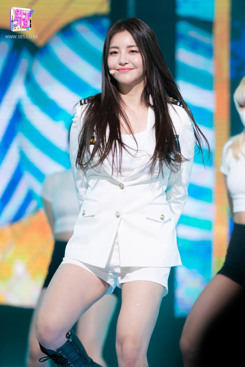 210321 Brave Girls - Rollin' at Inkigayo documents 15