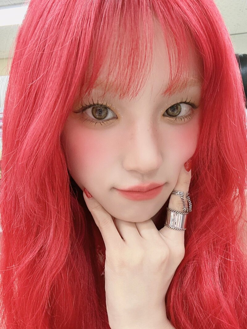240423 - (G)I-DLE Twitter Update with YUQI documents 1