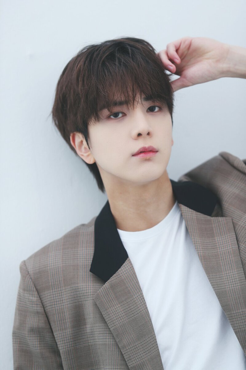 240319 The Boyz Younghoon - Star News Interview Photo documents 8