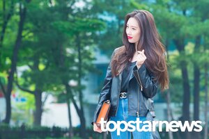 170908 Sunmi on the way to Music Bank